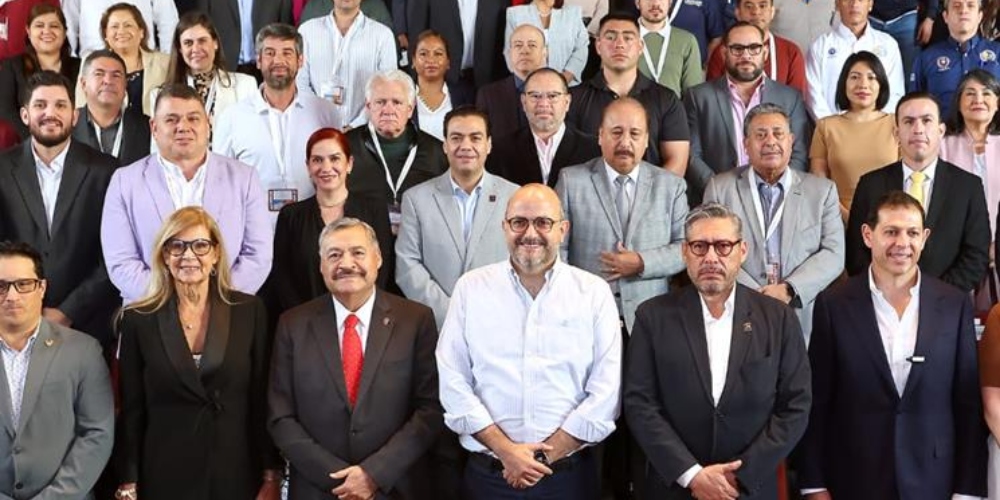 UANL y Fiscalía de Nuevo León acuerdan beneficios laborales para universitarios