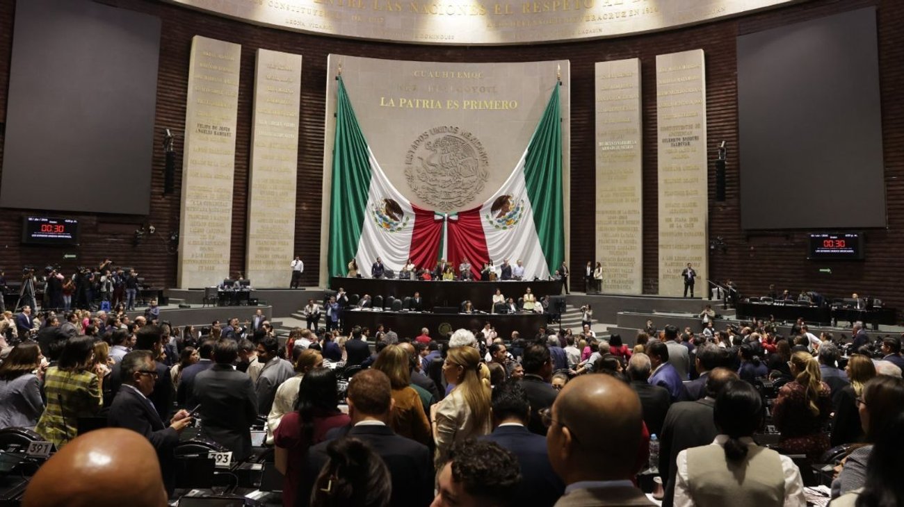 Diputados aprueban reducción de jornada laboral a 40 horas