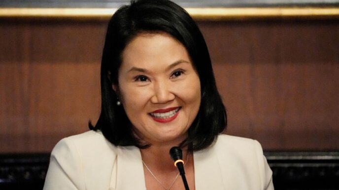 Keiko Fujimori busca reanudar relaciones diplomáticas con México